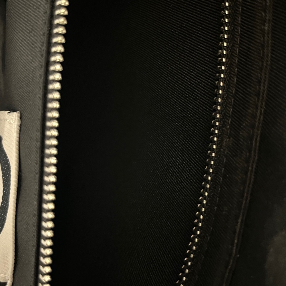 🔥🔥 Telfar Metallic LARGE MIRROR Silver Tote Bag🤍🩶🤍 - Picture 16 of 16